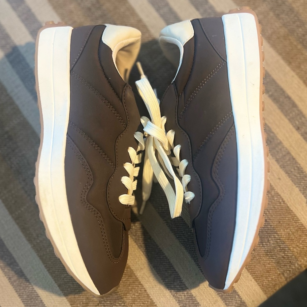 Like New! The Drop Andy Sneaker - Picture 14 of 16